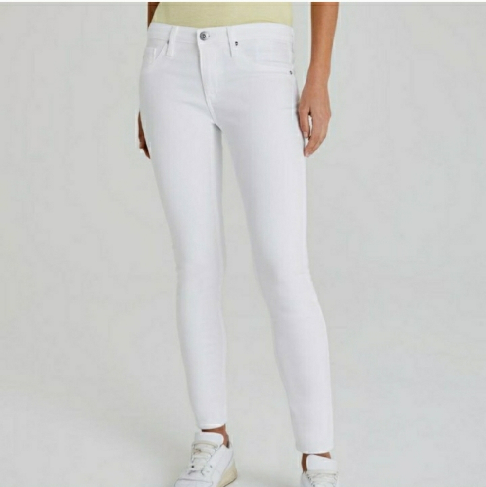 COPY - AG The legging ankle jean in white. NWT